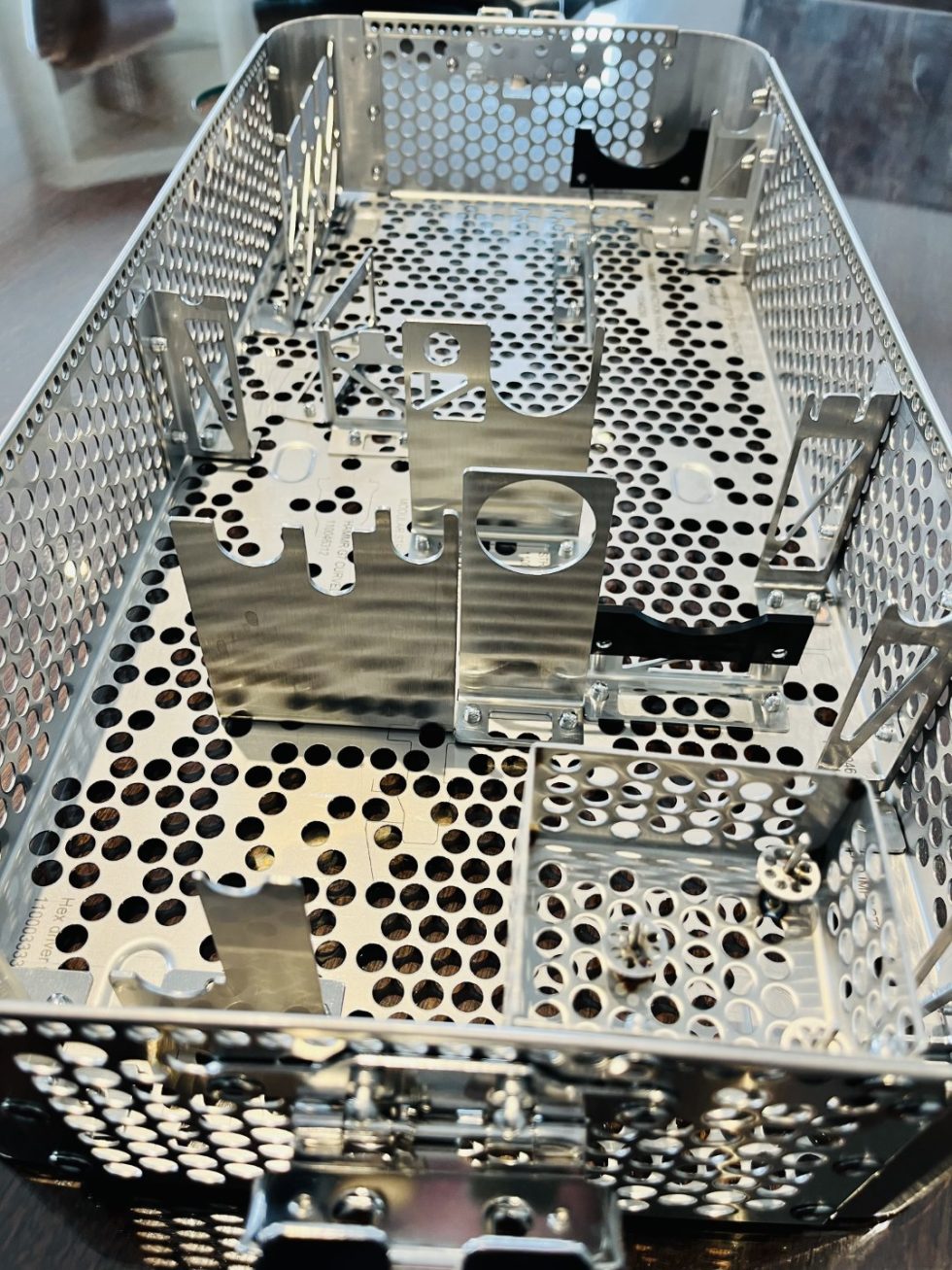Orthopedic implant basket